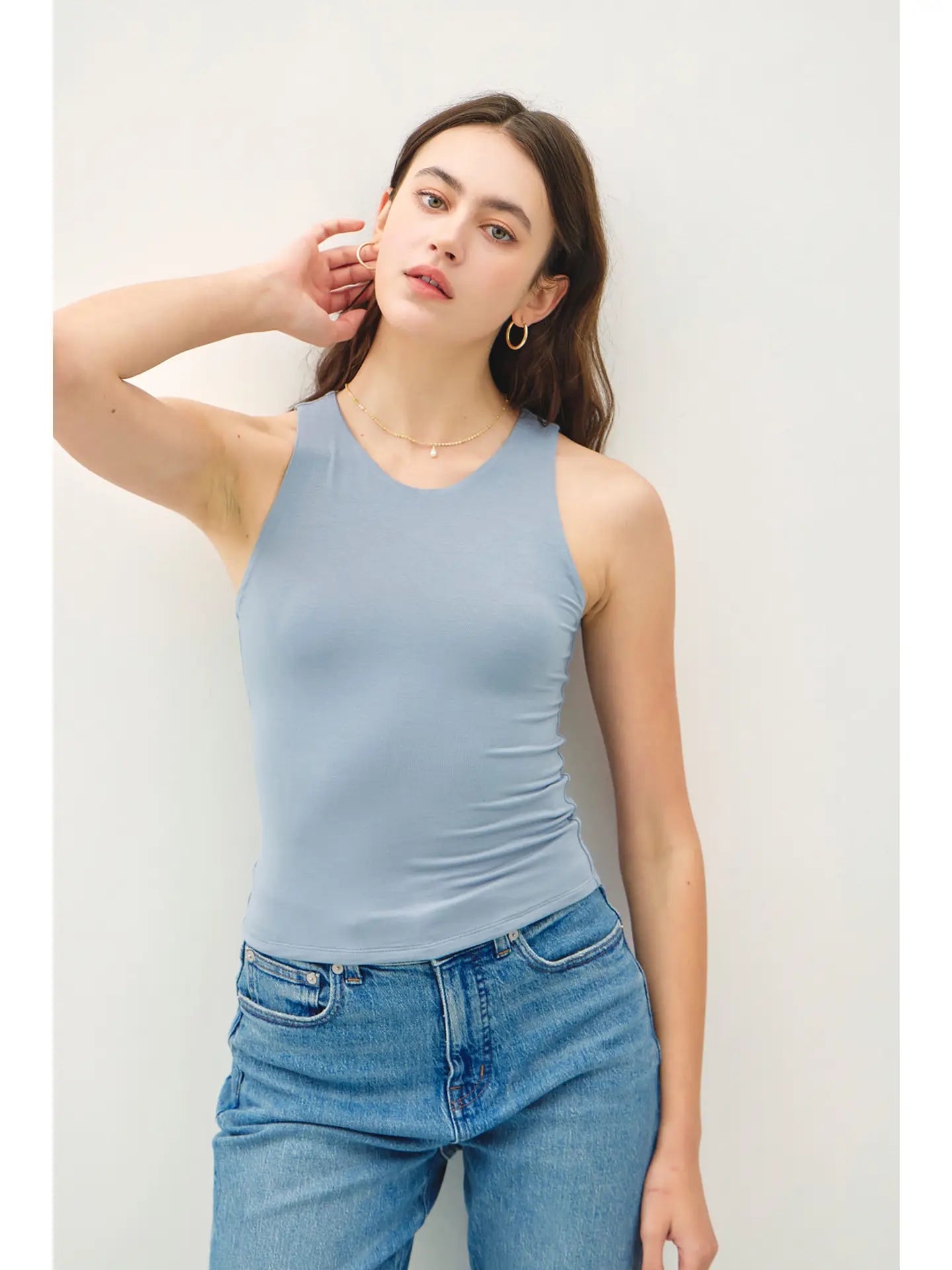 Brynie Basic Round Neck Tank