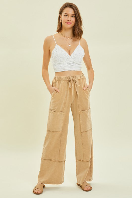 MINERAL-WASHED CURVY CARGO STYLE WIDE-LEG PANTS