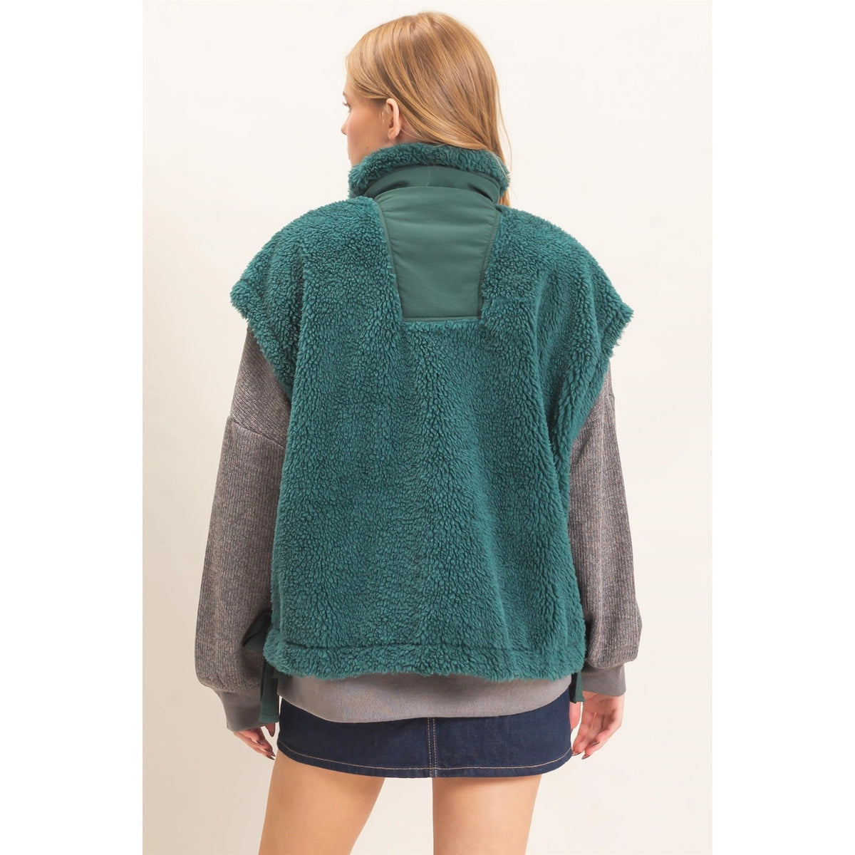 Sherpa Vest with Snap Closure